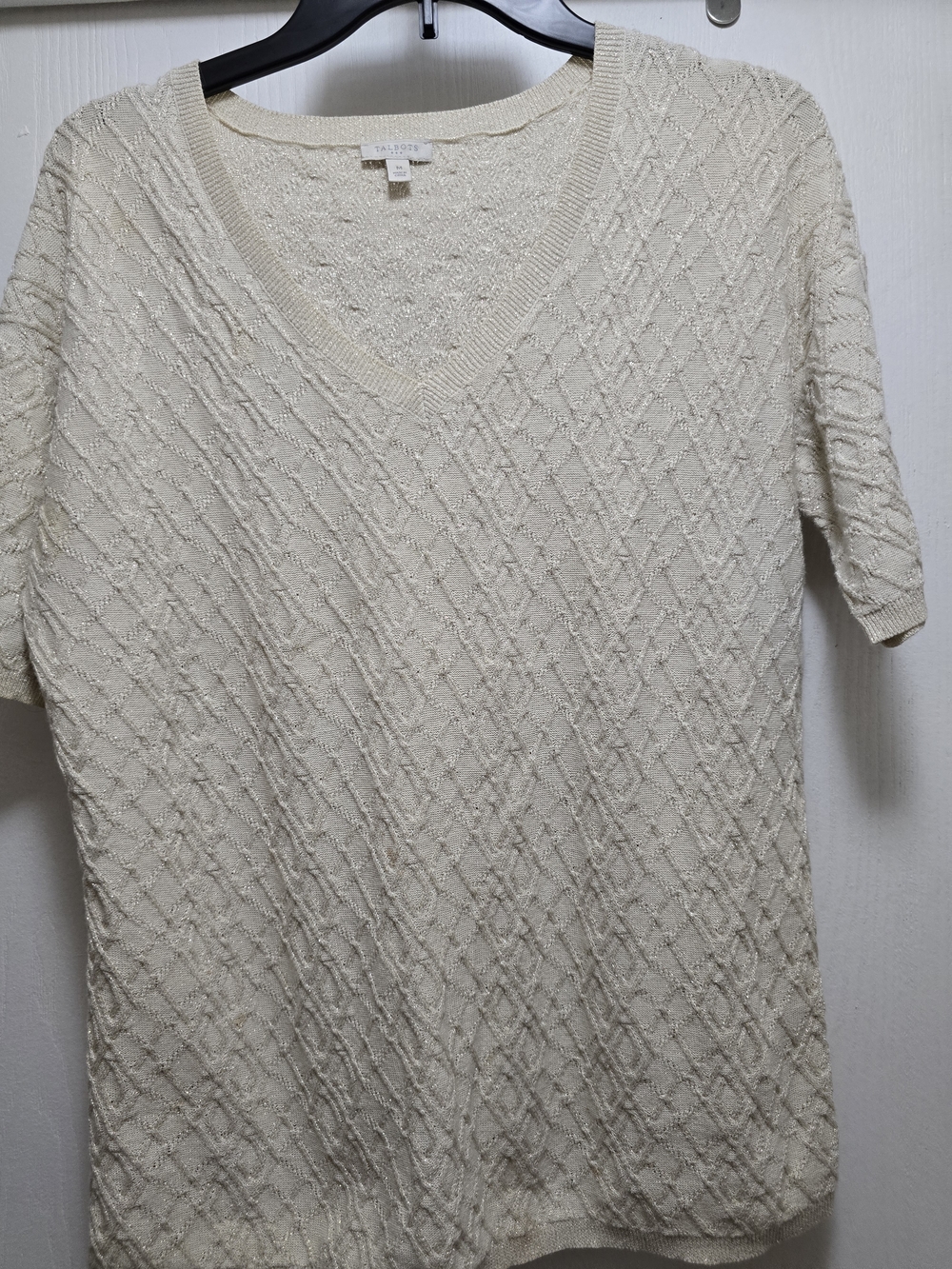 Talbots Cream Diamond-Textured V-Neck Knit Tee